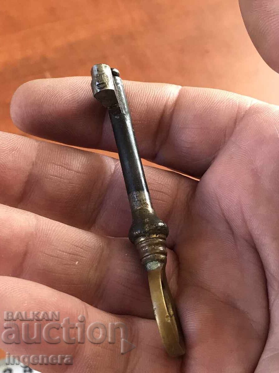 Auction ANTIQUE KEY FROM GRANDMOTHER AND GRANDFATHER'S CHESTS CUT PADLOCK Auction ANTIQUE KEY FROM GRANDMOTHER AND GRANDFATHER'S CHESTS CUT PADLOCK