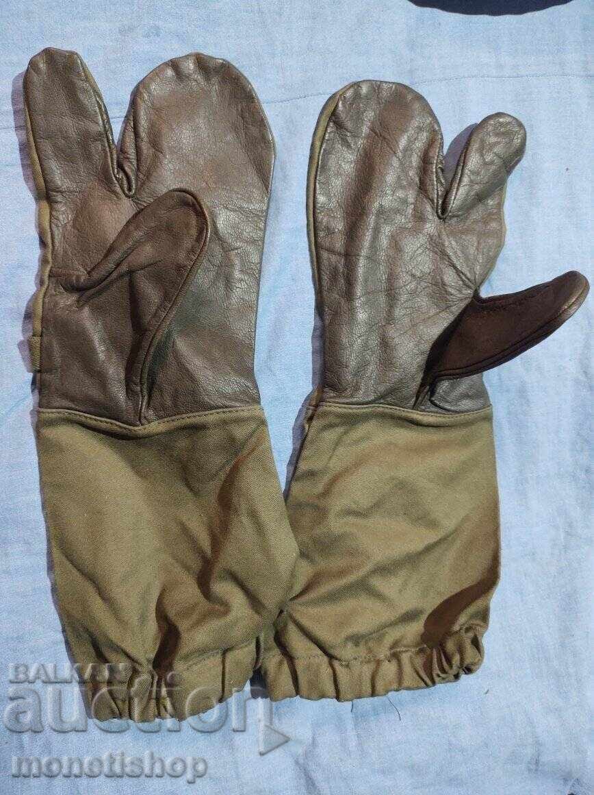 Στρατιωτικά γάντια με τρία δάχτυλα - 7 Στρατιωτικά γάντια με τρία δάχτυλα - 7