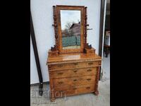 Beautiful vintage wooden chest of drawers with mirror!