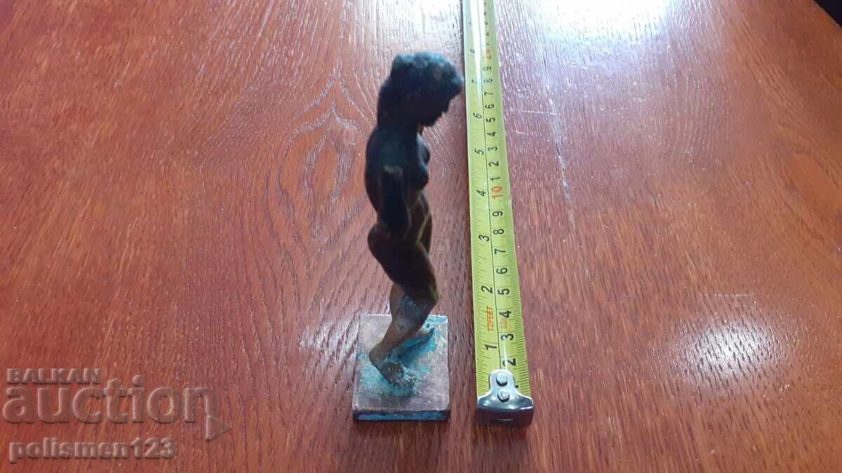 STATUETTE with price 125.00 BGN | € 63.91 STATUETTE with price 125.00 BGN | € 63.91
