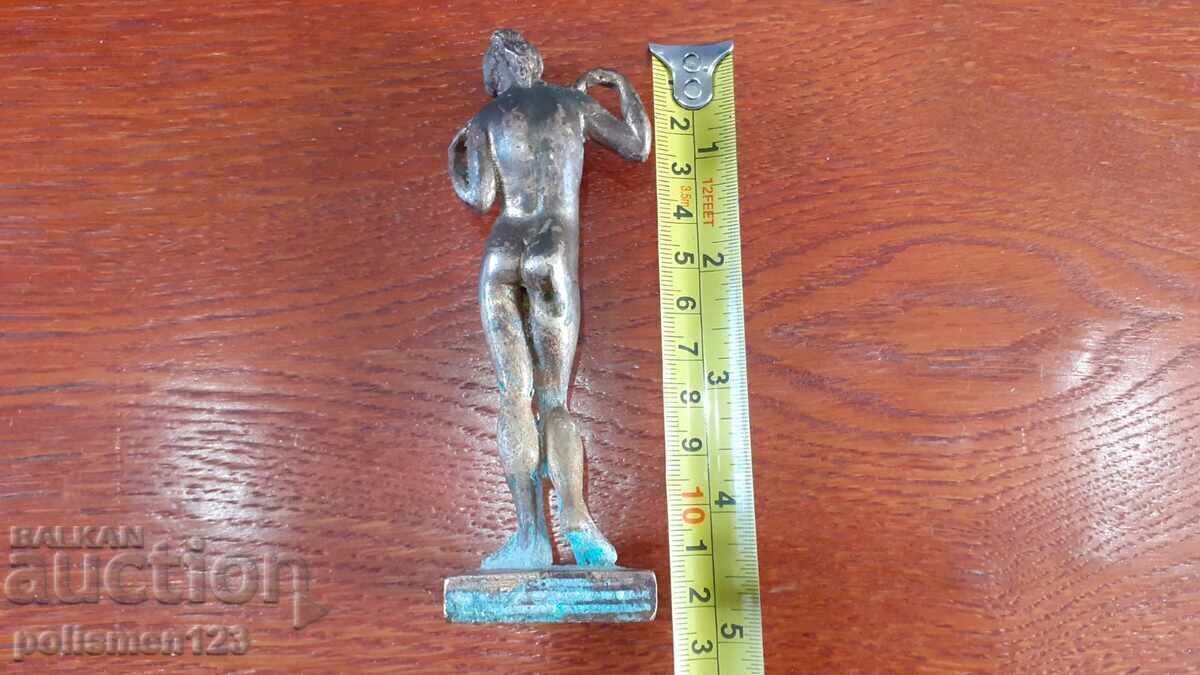 Auction STATUETTE Auction STATUETTE