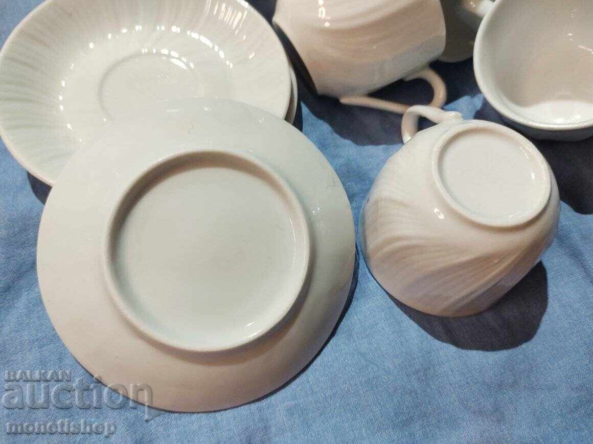 Auction 12 pcs. porcelain coffee cups Auction 12 pcs. porcelain coffee cups