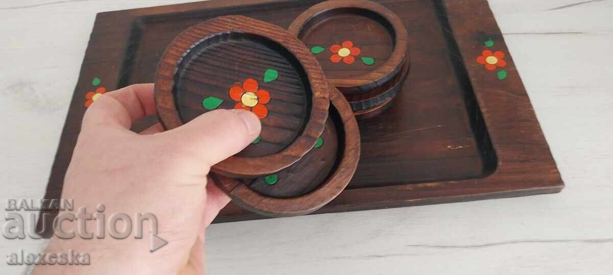 Παράδοση Ξύλινα σουβέρ και κύπελλα Παράδοση Ξύλινα σουβέρ και κύπελλα