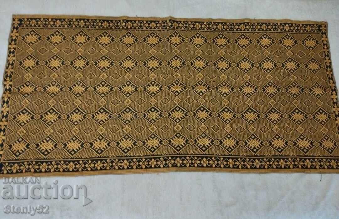 Tapiserie de perete tesuta manual 127/63 cm cu preț 50.00 BGN | € 25.56 Tapiserie de perete tesuta manual 127/63 cm cu preț 50.00 BGN | € 25.56