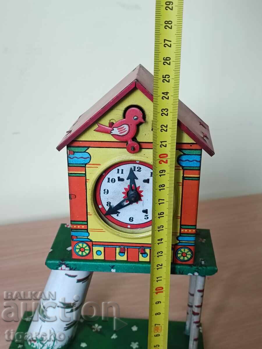 An old tin toy - 7 An old tin toy - 7