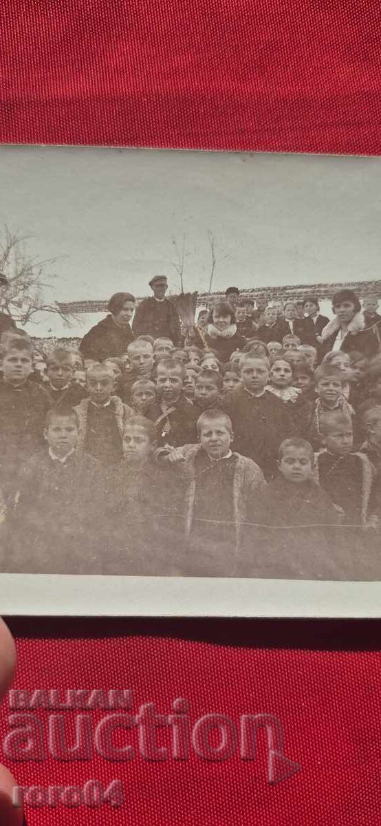 Auction VILLAGE OF GORNI PASSARELL - 1929 - CHILDREN - TEACHERS - RRR Auction VILLAGE OF GORNI PASSARELL - 1929 - CHILDREN - TEACHERS - RRR