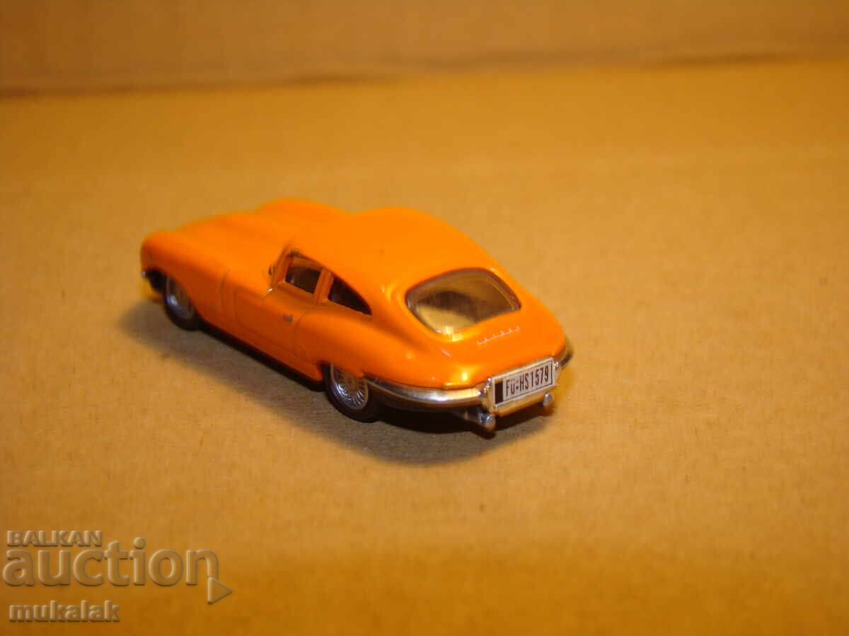 Delivery of 1:87 H0 HIGH SPEED JAGUAR CAR MODEL TOY