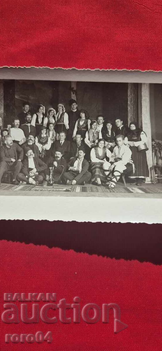 COSTUMES - ARTISTS - STAGE - SAMOKOV with price 26.99 BGN | € 13.80 COSTUMES - ARTISTS - STAGE - SAMOKOV with price 26.99 BGN | € 13.80