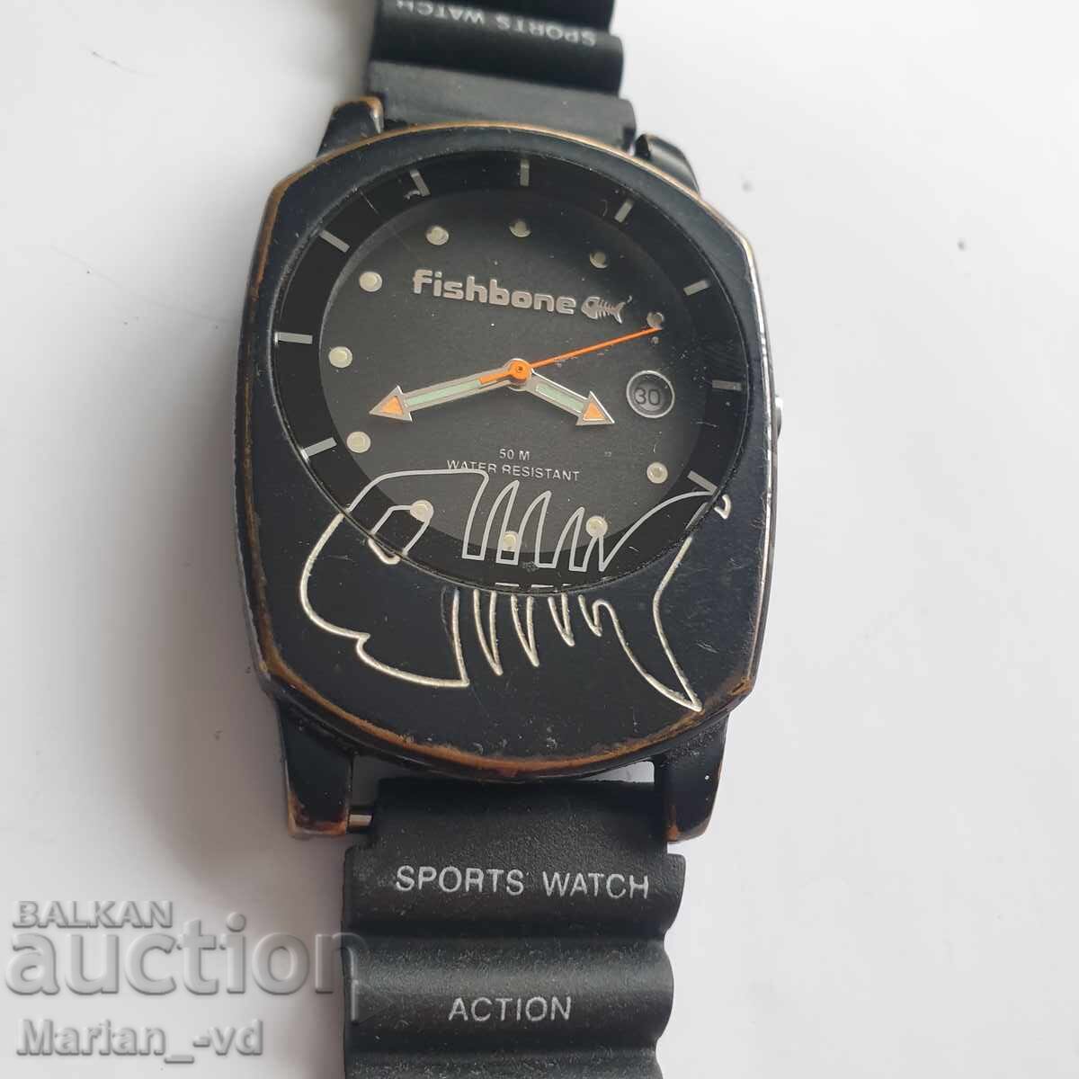 Delivery of Fishbone quartz watch Delivery of Fishbone quartz watch