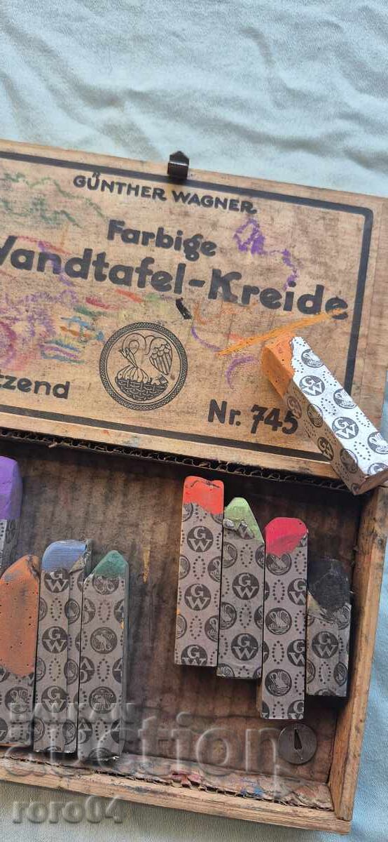 Δημοπρασία ΚΙΜΩΛΙΑ - ΞΥΛΙΝΟ ΚΟΥΤΙ - ΒΑΣΙΛΕΙΟ ΒΟΥΛΓΑΡΙΑΣ