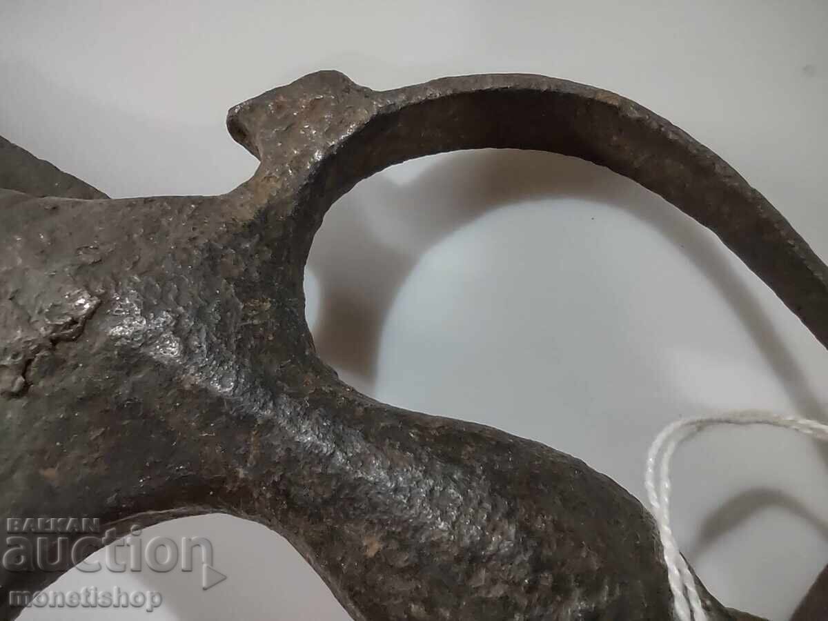 I am selling a very old Yatagan-Talvar. with price 300.00 BGN | € 153.39 I am selling a very old Yatagan-Talvar. with price 300.00 BGN | € 153.39