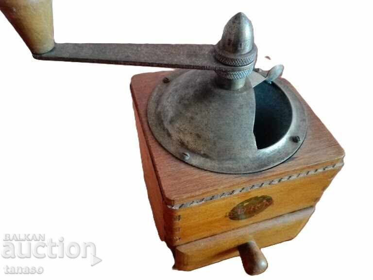 Old French wooden coffee grinder (10.4) with price 115.00 BGN | € 58.80 Old French wooden coffee grinder (10.4) with price 115.00 BGN | € 58.80