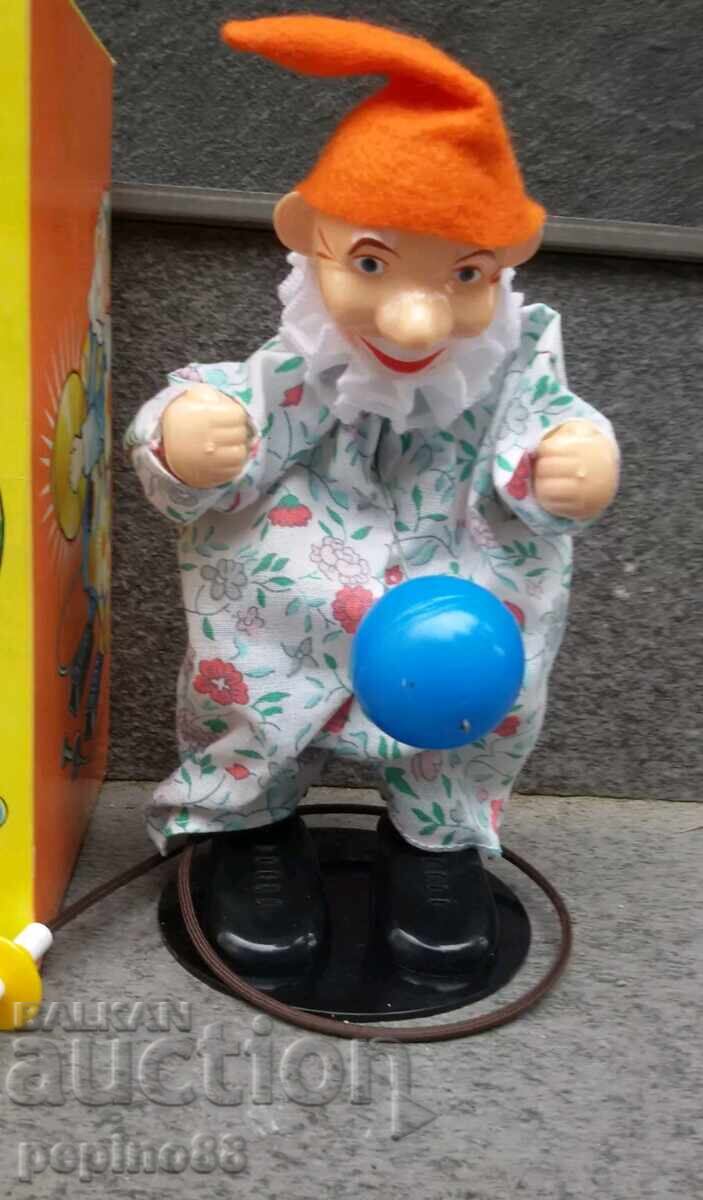 Παλιό μηχανικό παιχνίδι κλόουν με τιμή 50.00 BGN | € 25.56 Παλιό μηχανικό παιχνίδι κλόουν με τιμή 50.00 BGN | € 25.56