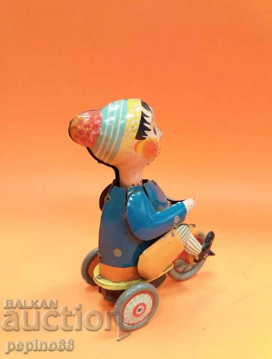 Auction Old metal toy with a winding mechanism Auction Old metal toy with a winding mechanism