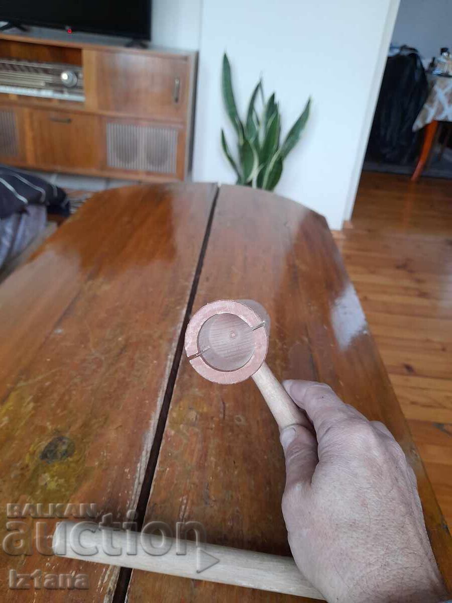 Δημοπρασία Παλιό ξύλινο μουσικό όργανο Δημοπρασία Παλιό ξύλινο μουσικό όργανο