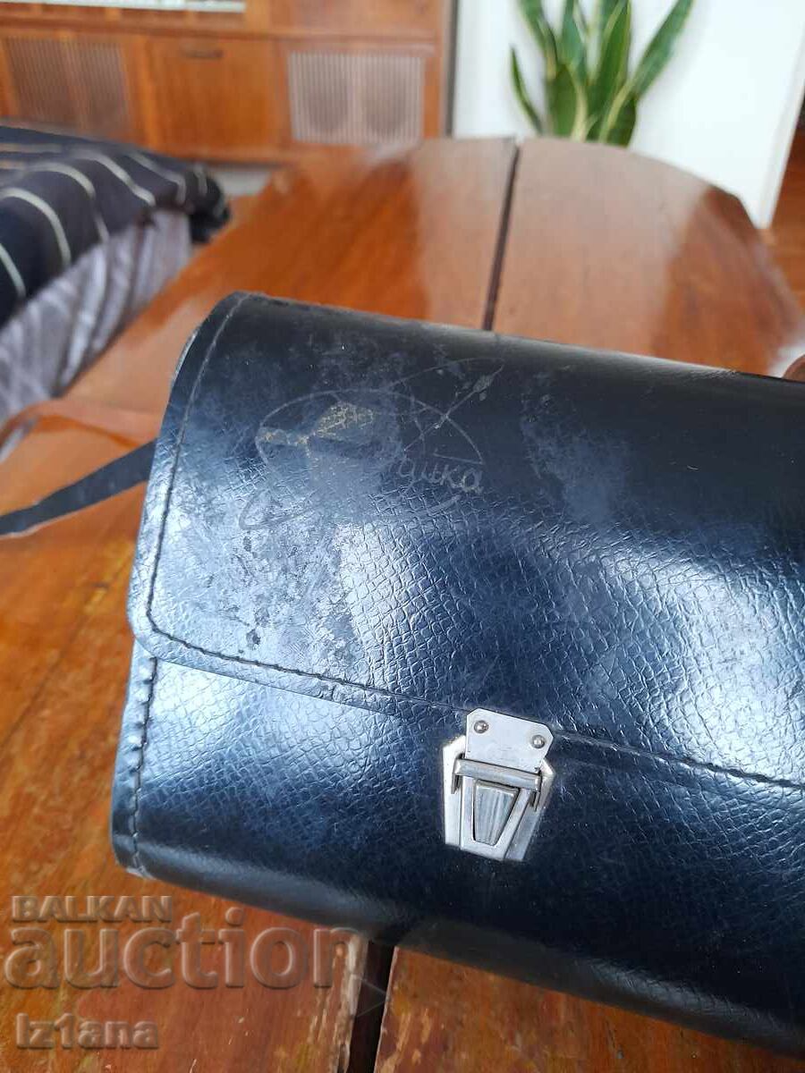 Old camera flash Seagull with price 37.00 BGN | € 18.92