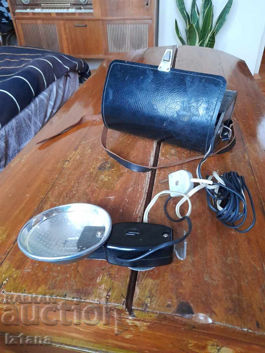 Delivery of Old camera flash Seagull