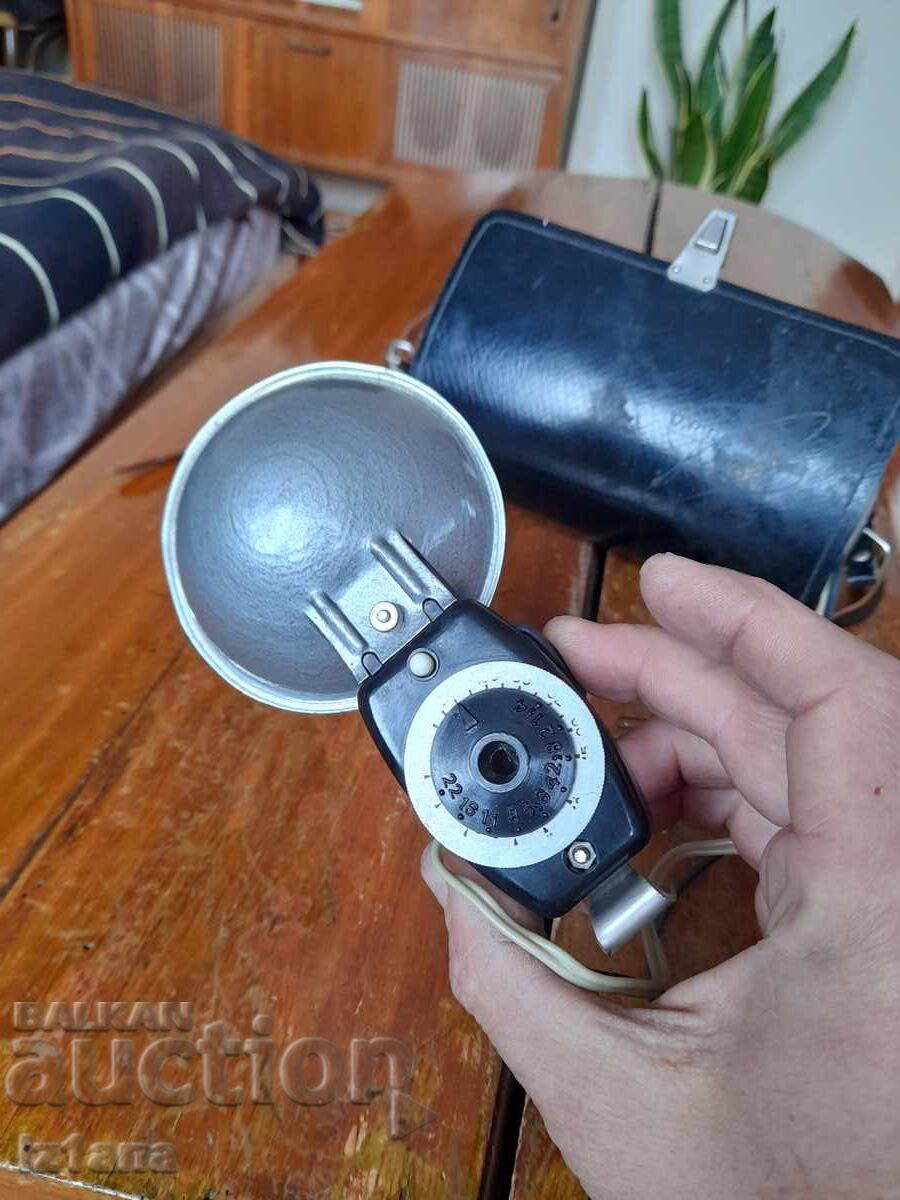 Old camera flash Seagull - 6