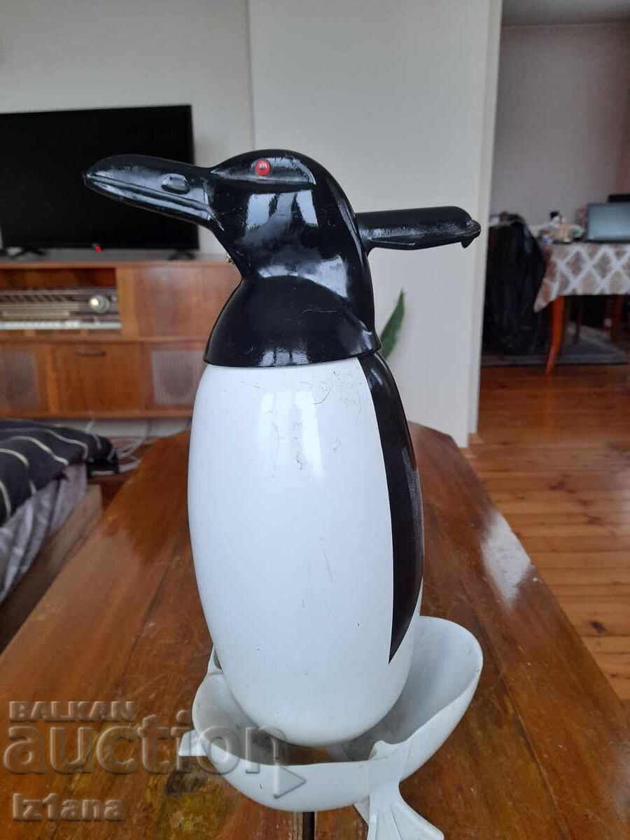 Auction  Old siphon Penguin