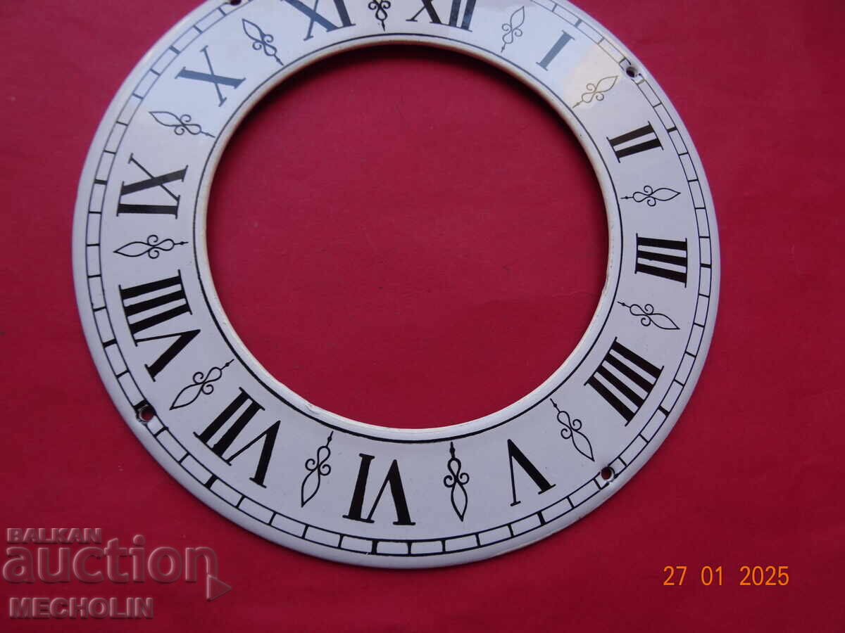 Livrarea NOUL CANARU DE PERETE LAMINAT Livrarea NOUL CANARU DE PERETE LAMINAT