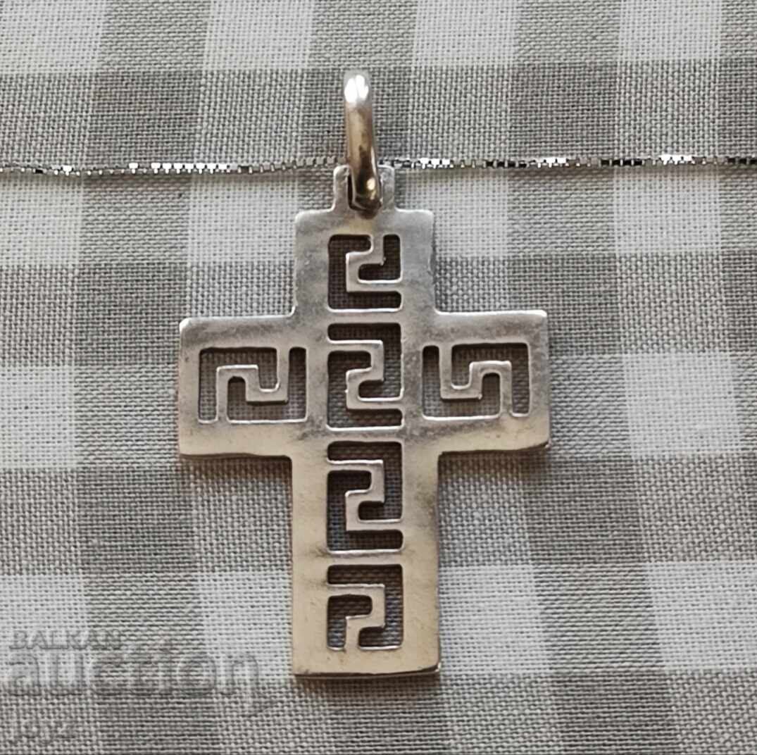 SILVER PENDANT - VERSACE CROSS 4.38 grams/ 925 sterling silver SILVER PENDANT - VERSACE CROSS 4.38 grams/ 925 sterling silver