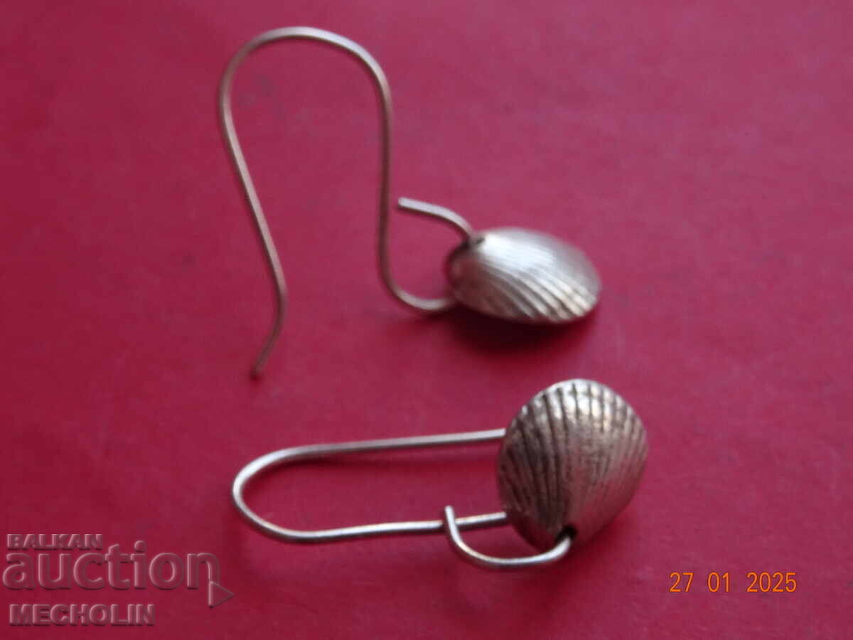 COLLECTIBLE SILVER SHELL EARRINGS with price 20.00 BGN | € 10.23 COLLECTIBLE SILVER SHELL EARRINGS with price 20.00 BGN | € 10.23