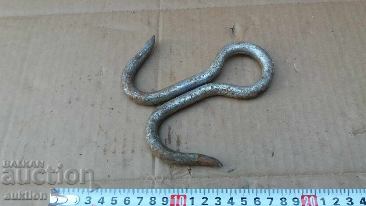 SOLID METAL HOOK, GRAB - 5