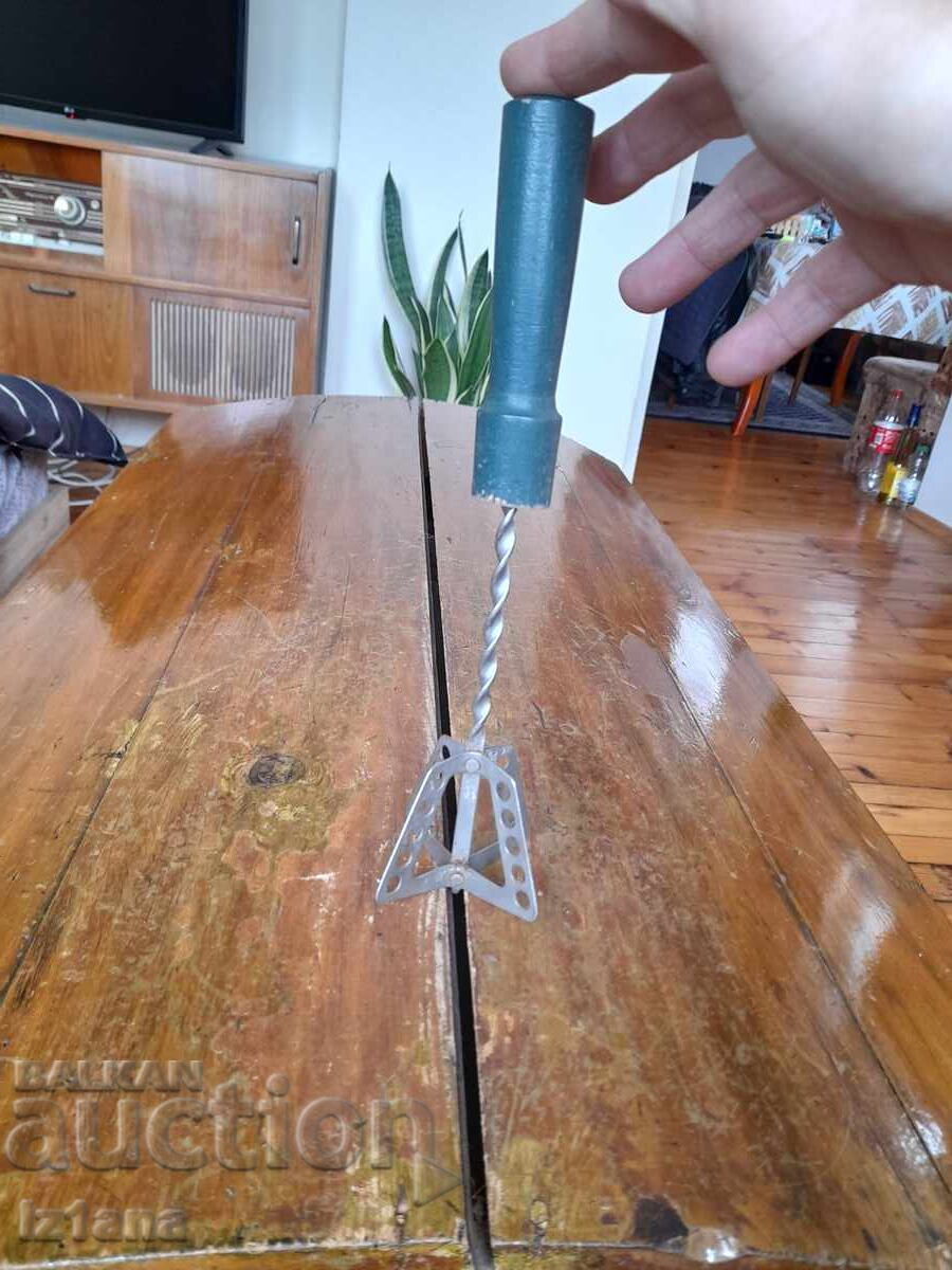 Auction Old hand mixer Auction Old hand mixer