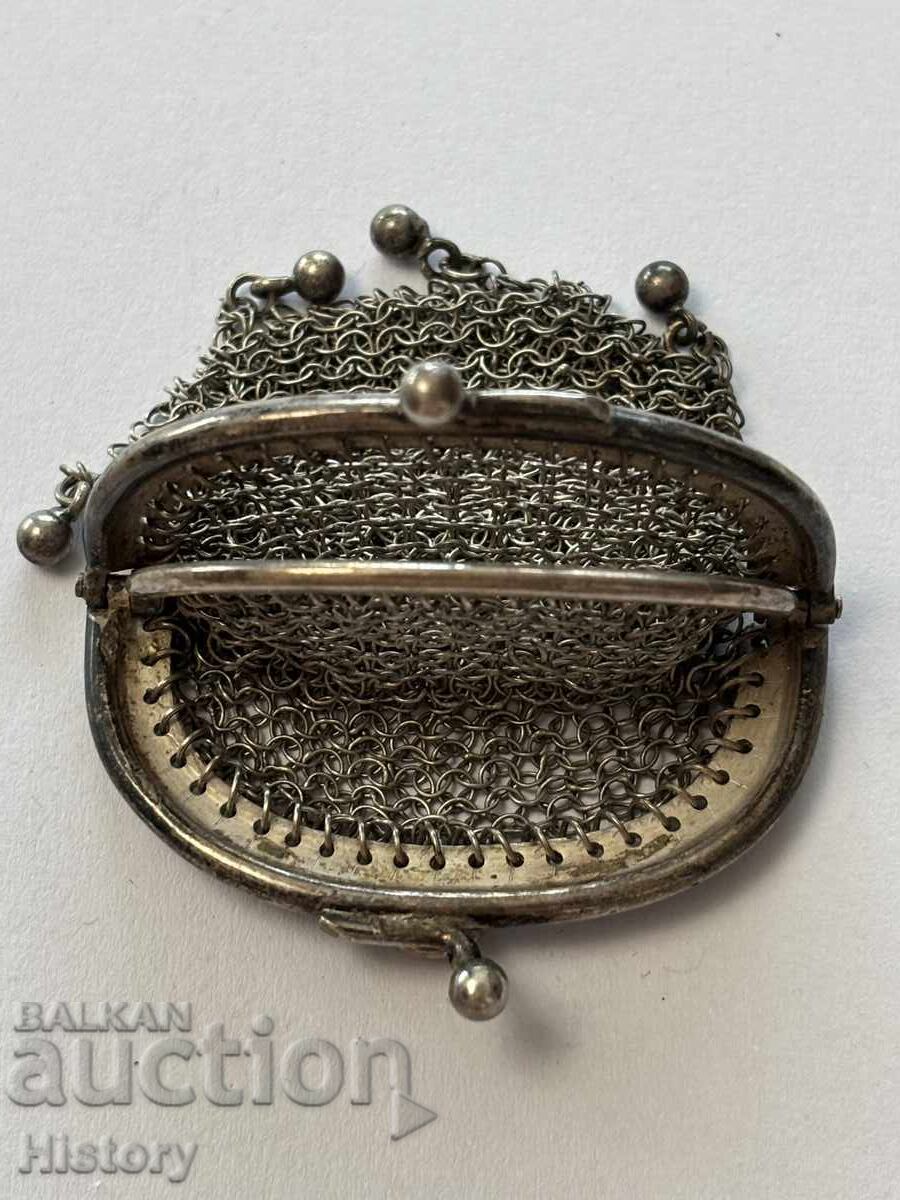 Poșetă din argint antic cu preț € 70.00 | 136.91 BGN Poșetă din argint antic cu preț € 70.00 | 136.91 BGN