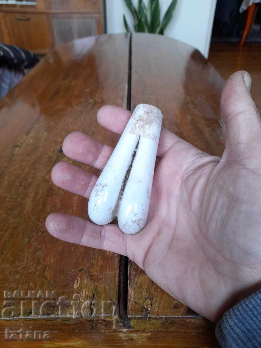 Delivery of Old porcelain insulator Delivery of Old porcelain insulator