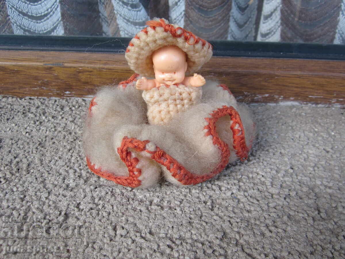 παλιό βουλγαρικό μικρό παιχνίδι κούκλα με μάλλινο φόρεμα με τιμή 30.00 BGN | € 15.34 παλιό βουλγαρικό μικρό παιχνίδι κούκλα με μάλλινο φόρεμα με τιμή 30.00 BGN | € 15.34