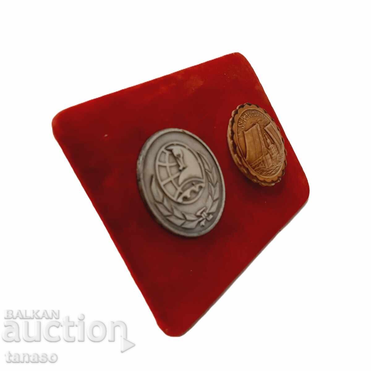 Auction  Table plaque (15.3)