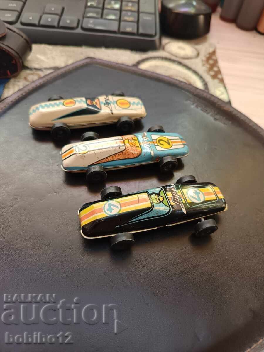 Livrarea o mulțime de cărucioare metalice Livrarea o mulțime de cărucioare metalice