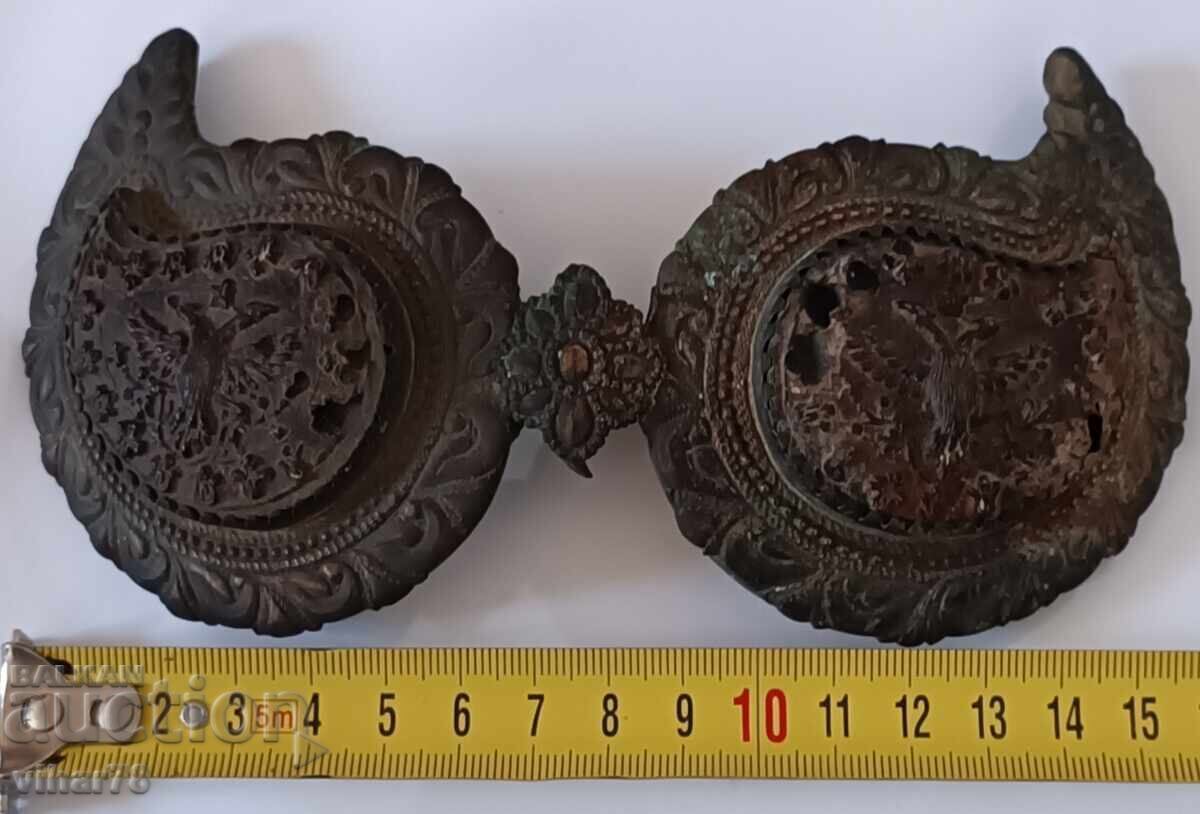 Auction  Silver pafts