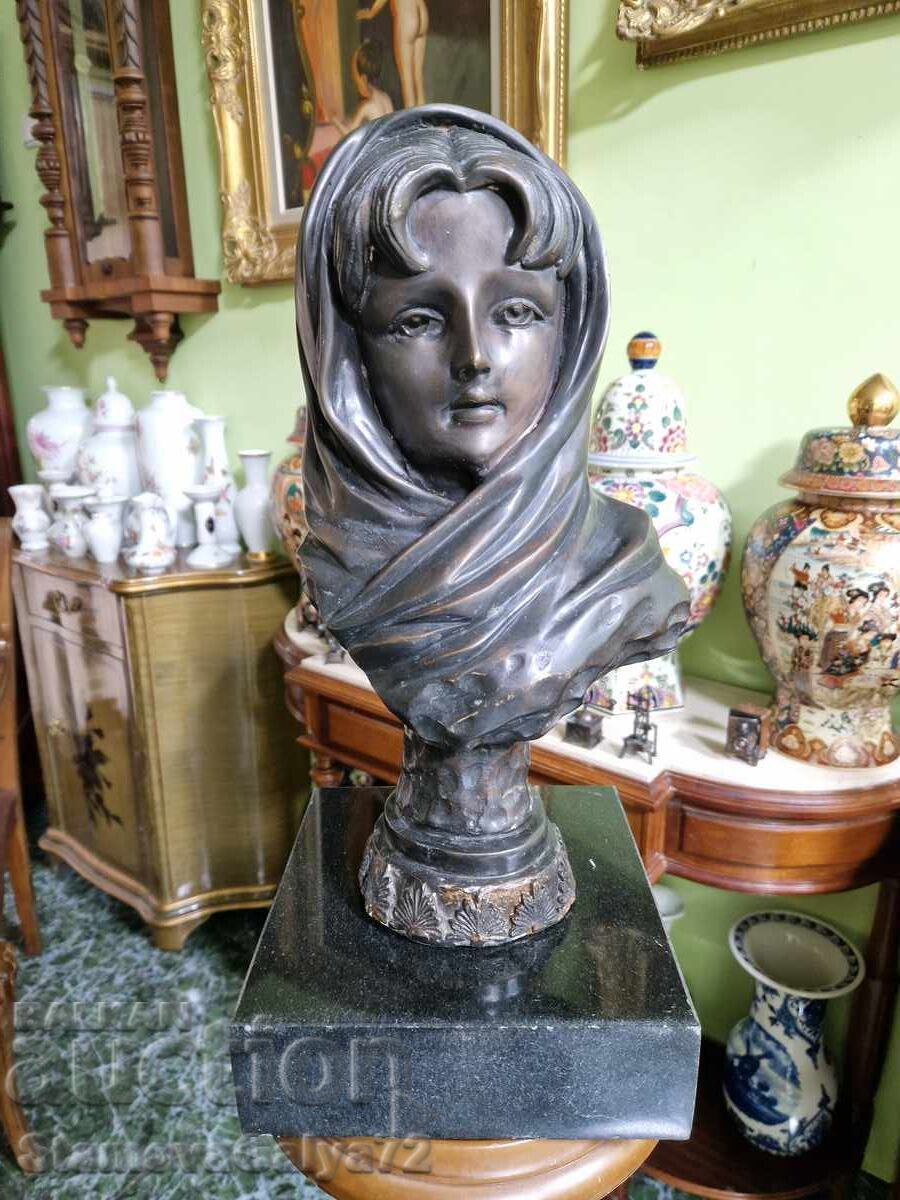 Great antique French bronze bust with price 677.00 BGN | € 346.14 Great antique French bronze bust with price 677.00 BGN | € 346.14