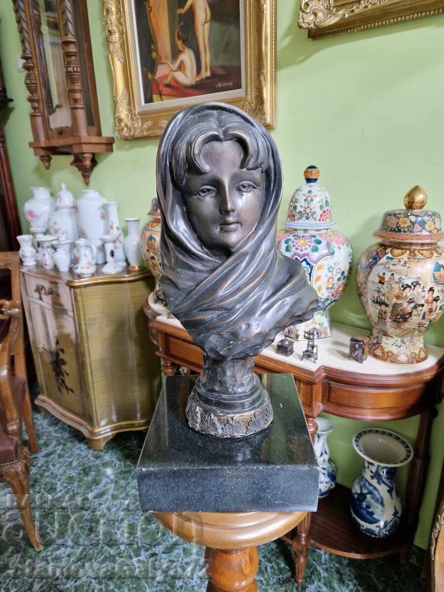 Un superb bust francez antic din bronz