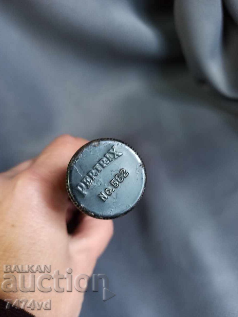 Auction OLD MILITARY FLASHLIGHT PERTRIX 582 Auction OLD MILITARY FLASHLIGHT PERTRIX 582