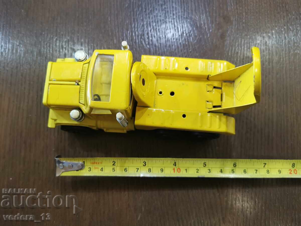 Auction COLLECTOR'S TROLLEY Auction COLLECTOR'S TROLLEY