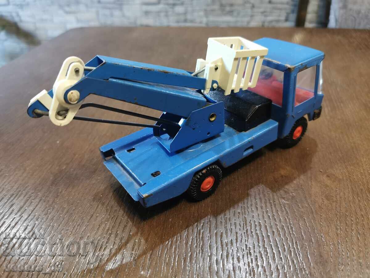 Delivery of COLLECTOR'S TROLLEY Delivery of COLLECTOR'S TROLLEY