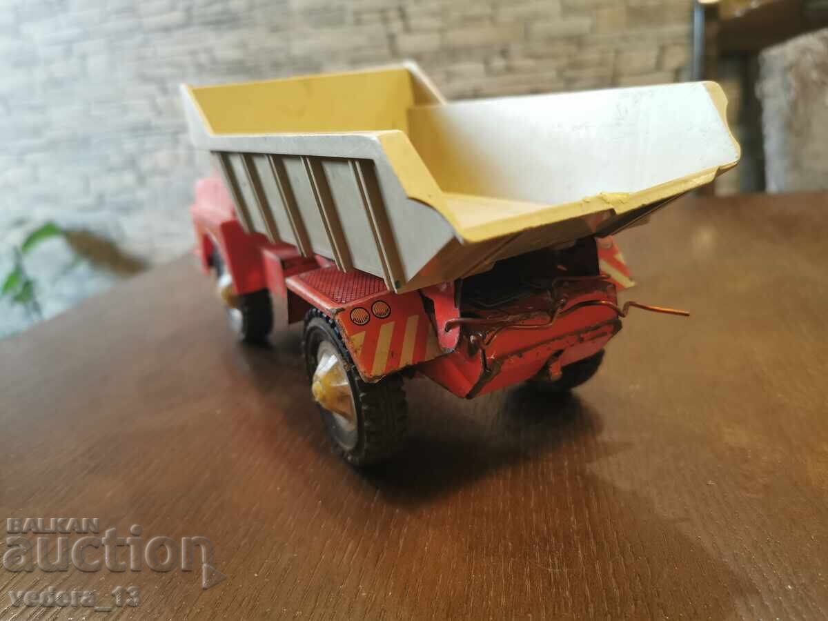 COLLECTOR'S TROLLEY - 5