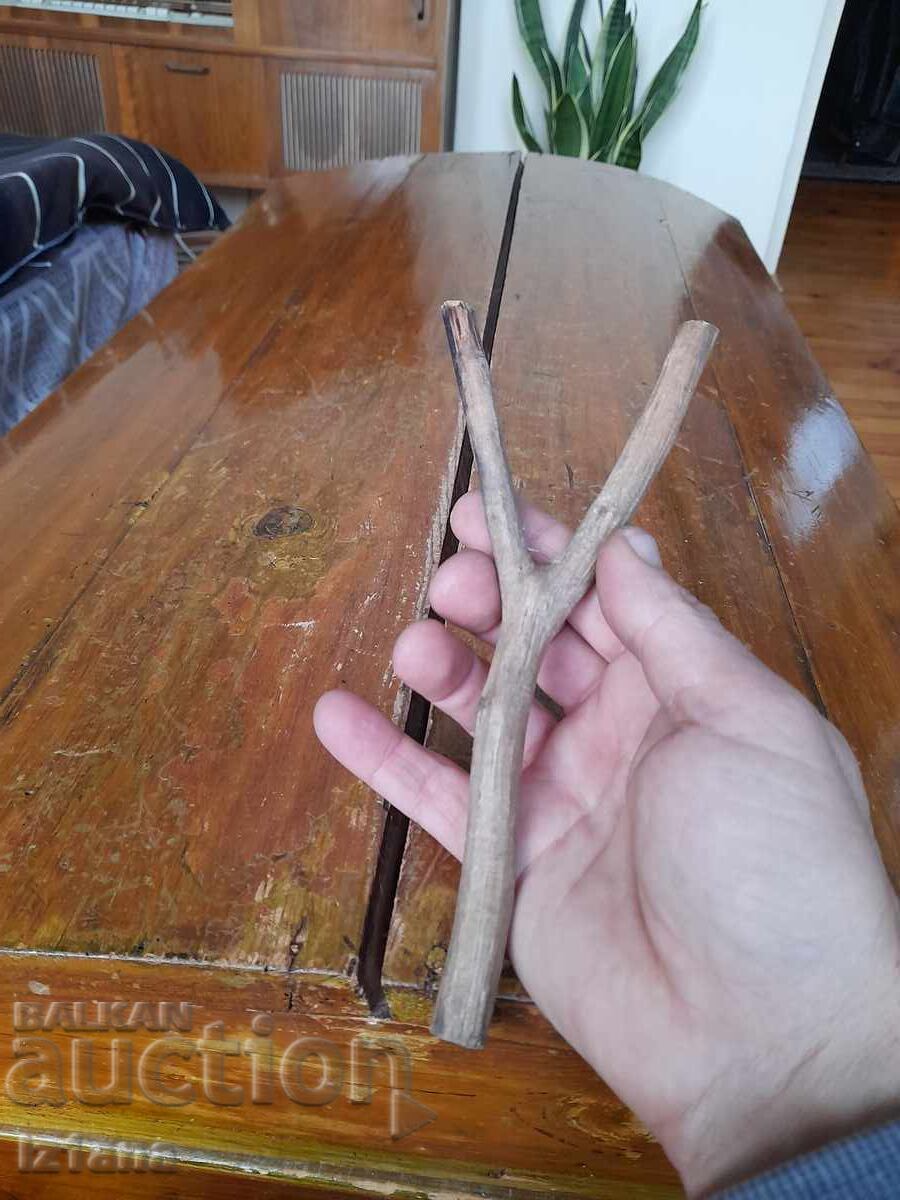 Delivery of An old children's sling