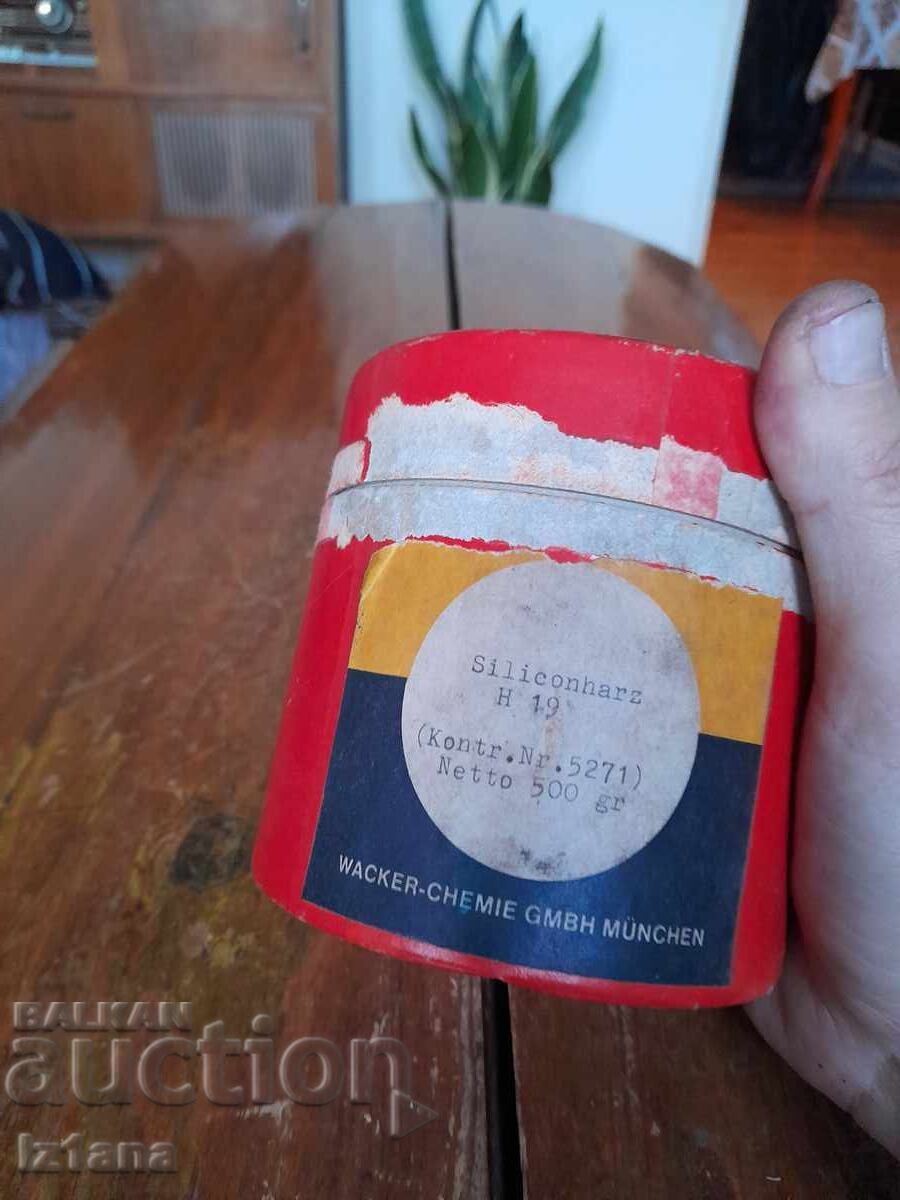 Παλιά ρητίνη σιλικόνης με τιμή 65.00 BGN | € 33.23