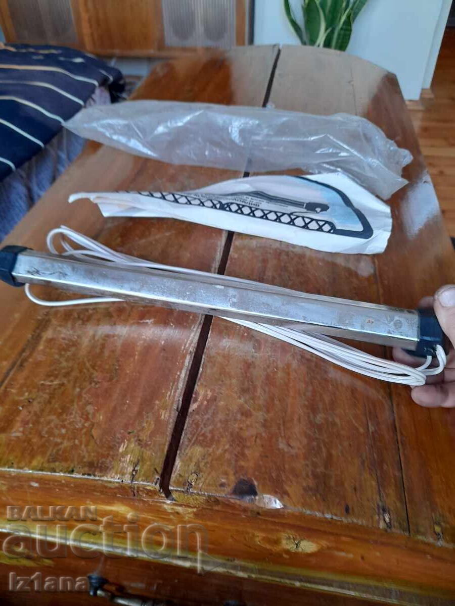 Delivery of Old car glass heater Delivery of Old car glass heater