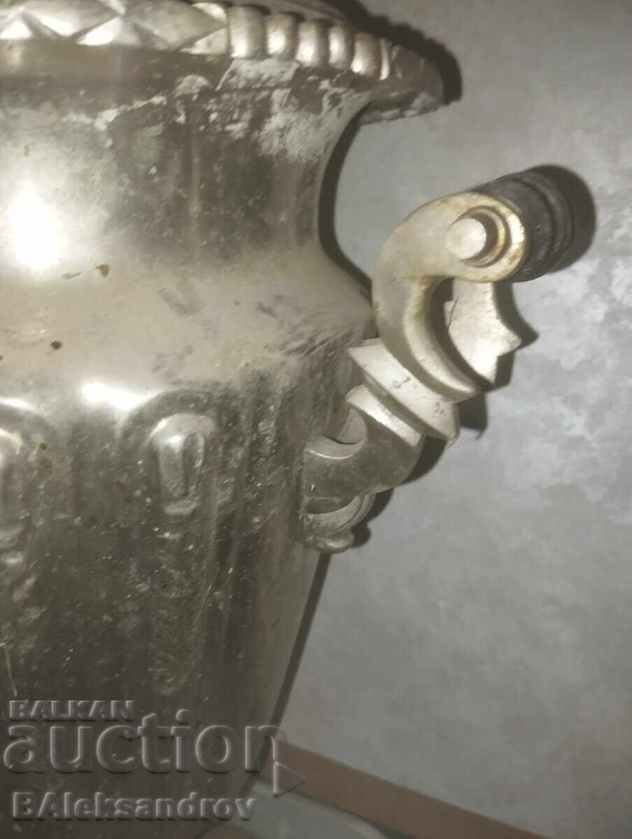 Auction Old coal-fired samovar, rare and large Auction Old coal-fired samovar, rare and large