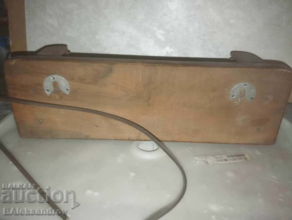 Delivery of Retro wall lamp uncleaned