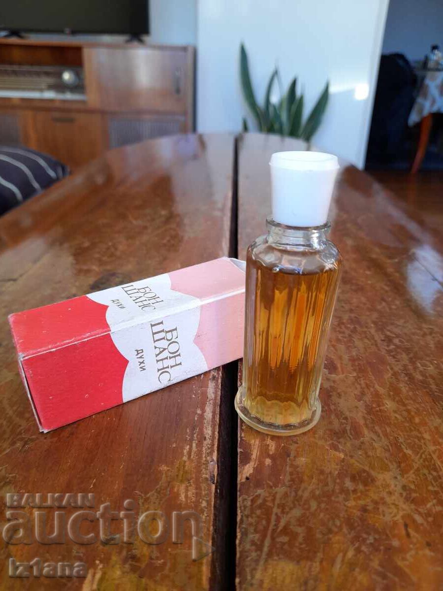 Old perfume Bon Chance Aroma with price 55.00 BGN | € 28.12 Old perfume Bon Chance Aroma with price 55.00 BGN | € 28.12