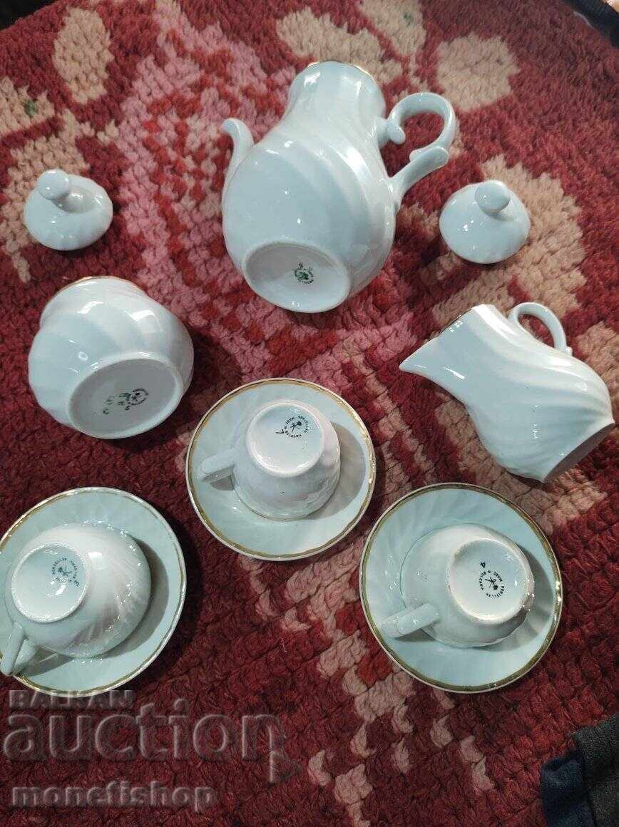 4 cups with saucers - 6