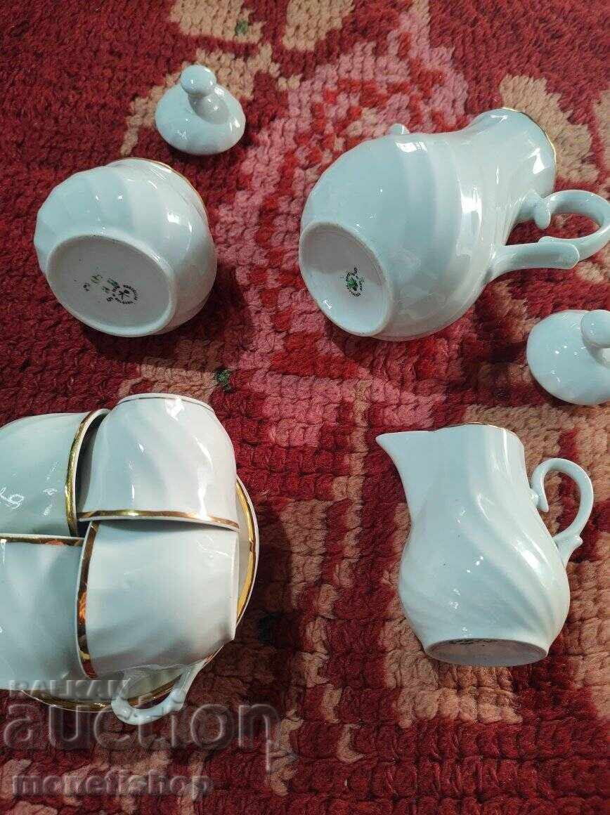 4 cups with saucers - 7