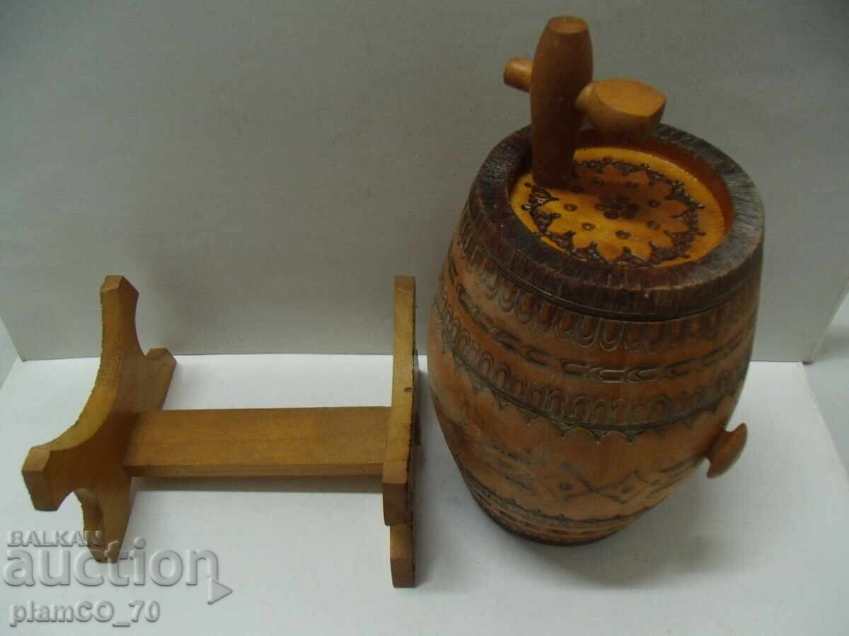 Delivery of №*7857 old small wooden barrel - ornaments - pyrography Delivery of №*7857 old small wooden barrel - ornaments - pyrography