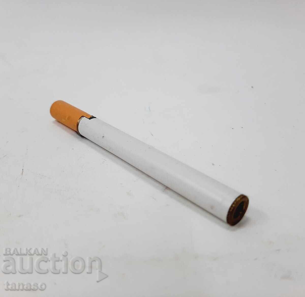 Old cigarette lighter (3.2) with price 10.00 BGN | € 5.11 Old cigarette lighter (3.2) with price 10.00 BGN | € 5.11